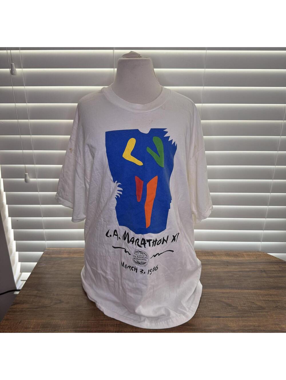 Vintage 1996 L.A. Marathon White Graphic T-Shirt Size XL